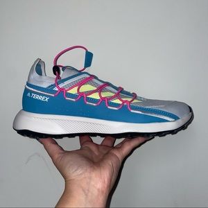 Women’s Adidas Terrex Voyager 21 Halo Sneakers NWOB - Sz 10.5